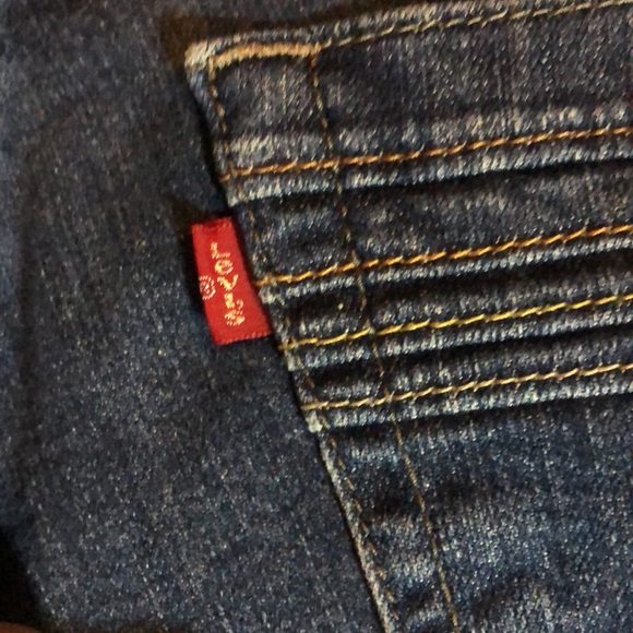 Levi vintage high rise blue Jean shorts 8 - Picture 5 of 10